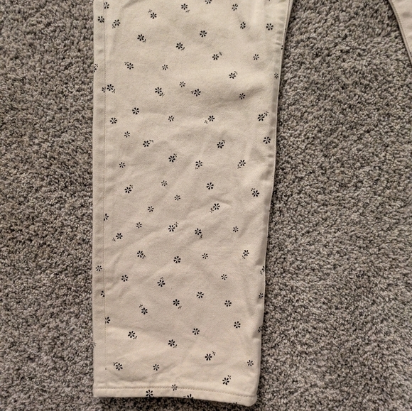 Madewell Perfect Vintage Straight Jean in Daisy Drizzle - Picture 8 of 11